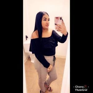 Meet your Posher, Roxanne